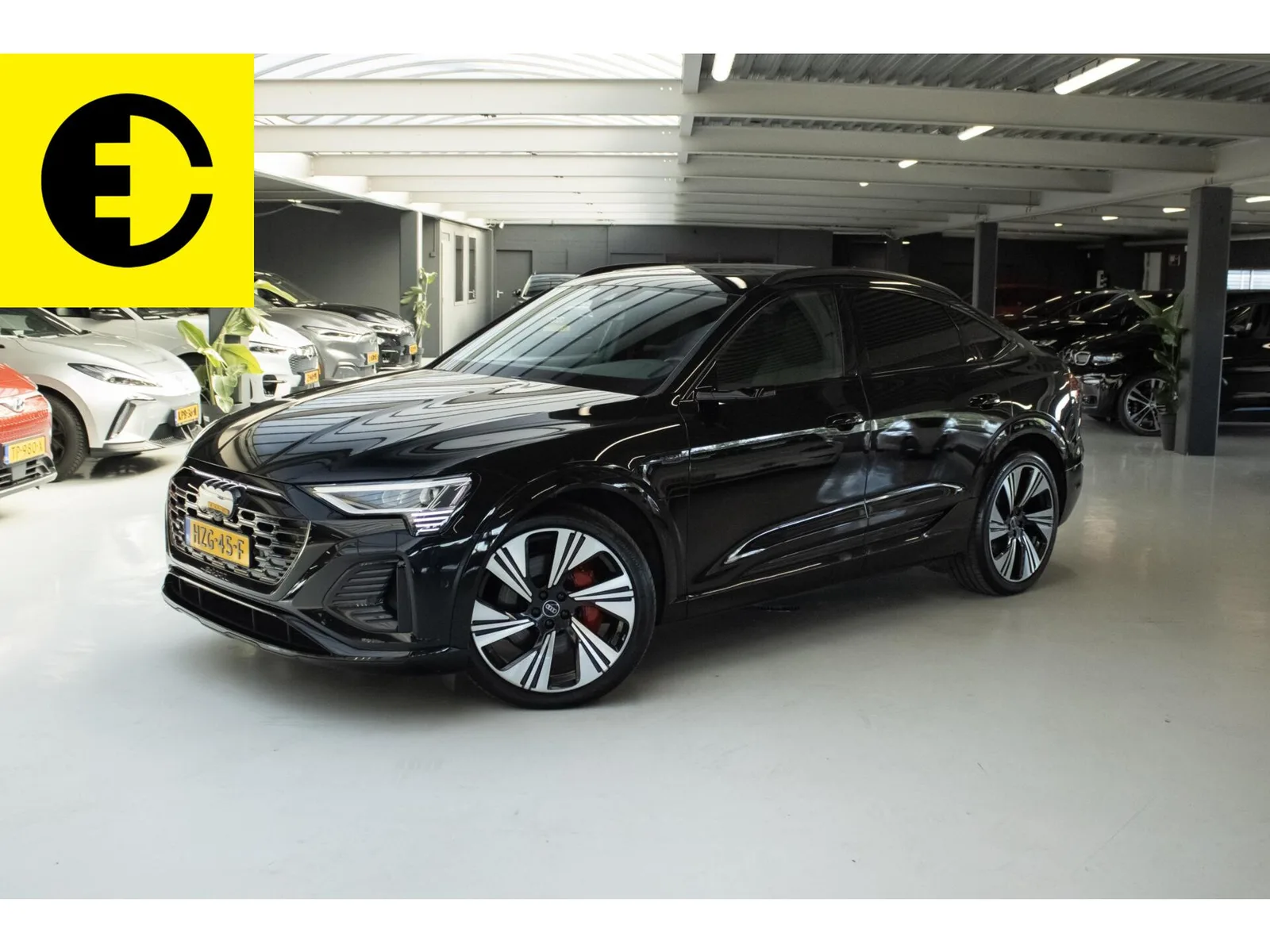 Audi Q8 e-tron (2023) — foto 1