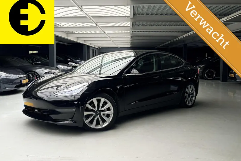 Tesla Model 3 (2019)