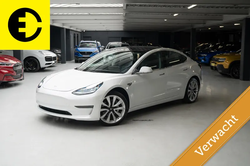 Tesla Model 3 (2019)