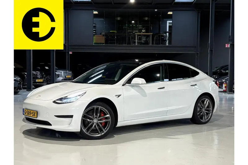 Tesla Model 3 (2019)