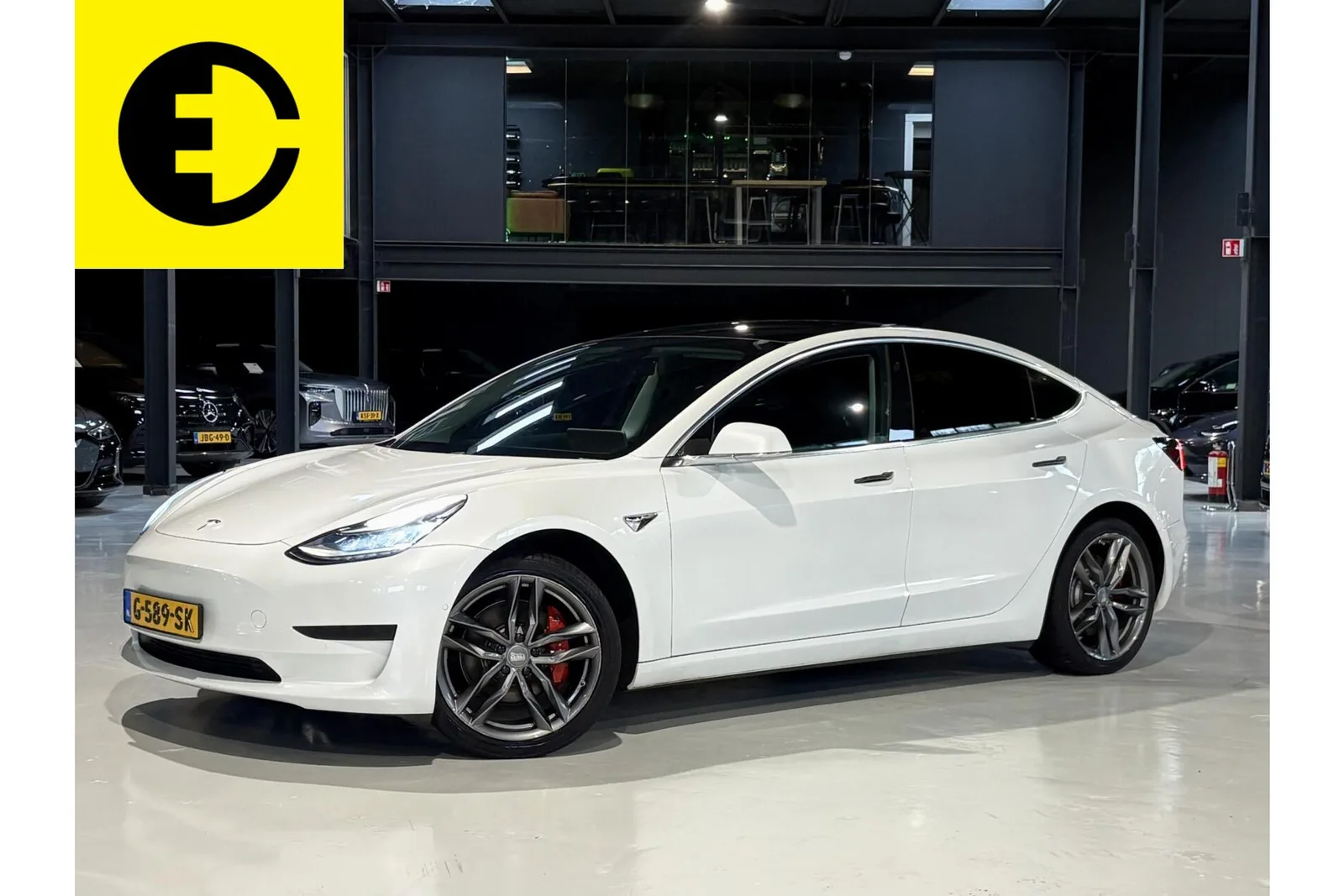 Tesla Model 3 (2019) — foto 1