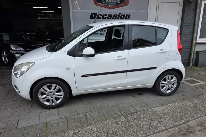 Opel Agila (2012)