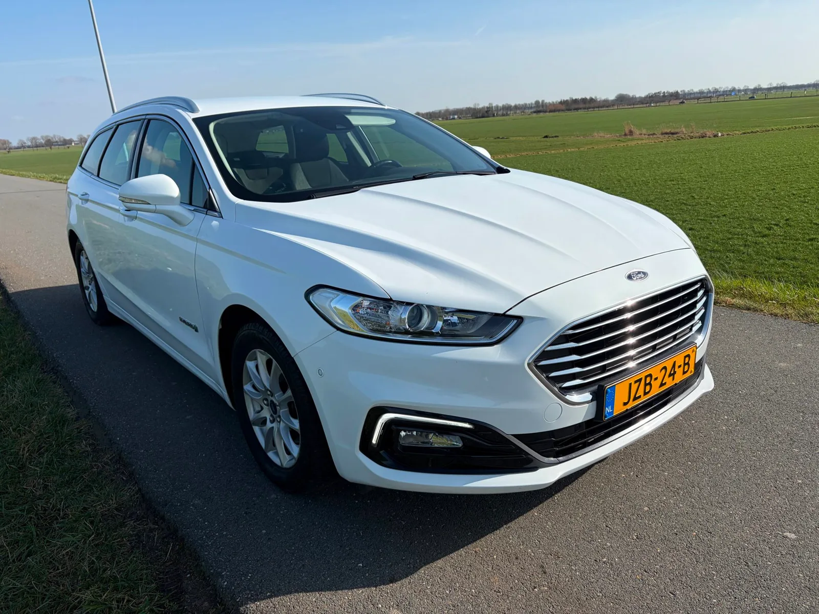Ford Mondeo (2020) — foto 1