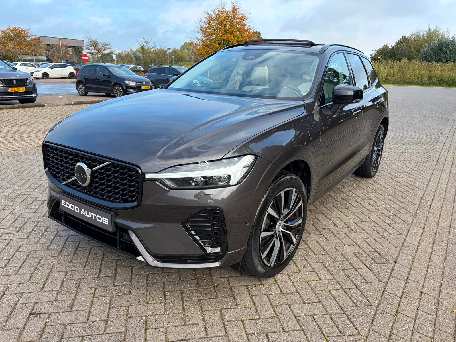 Volvo XC60 (2022) — foto 1