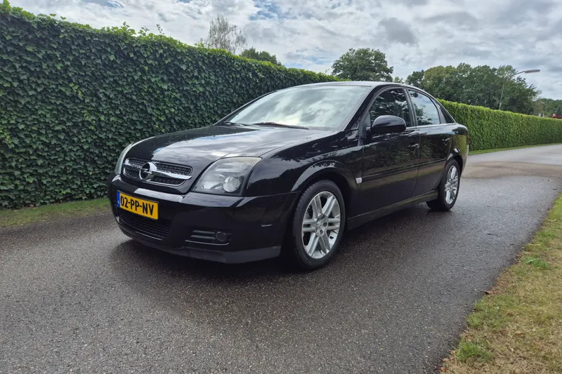 Opel Vectra (2004)