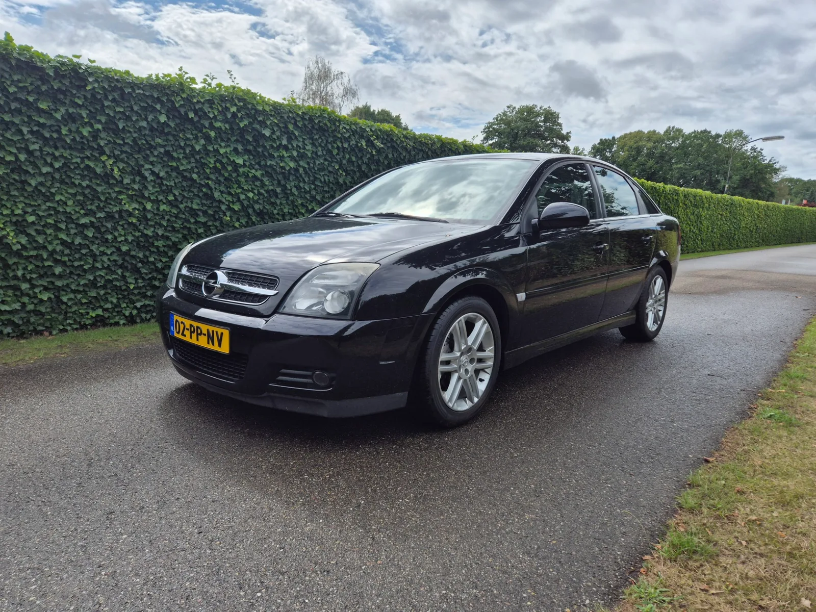 Opel Vectra (2004) — foto 1