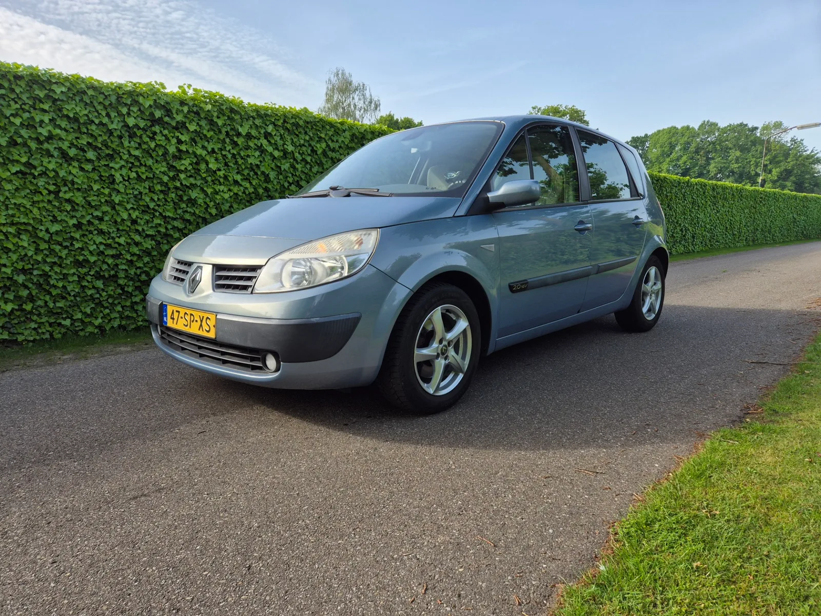 Renault Scénic (2006) — foto 1