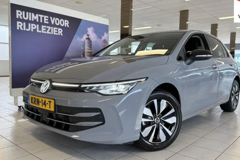 Volkswagen Golf (2025)