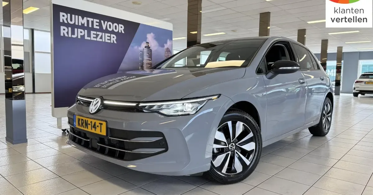 Volkswagen Golf (2025) — foto 1