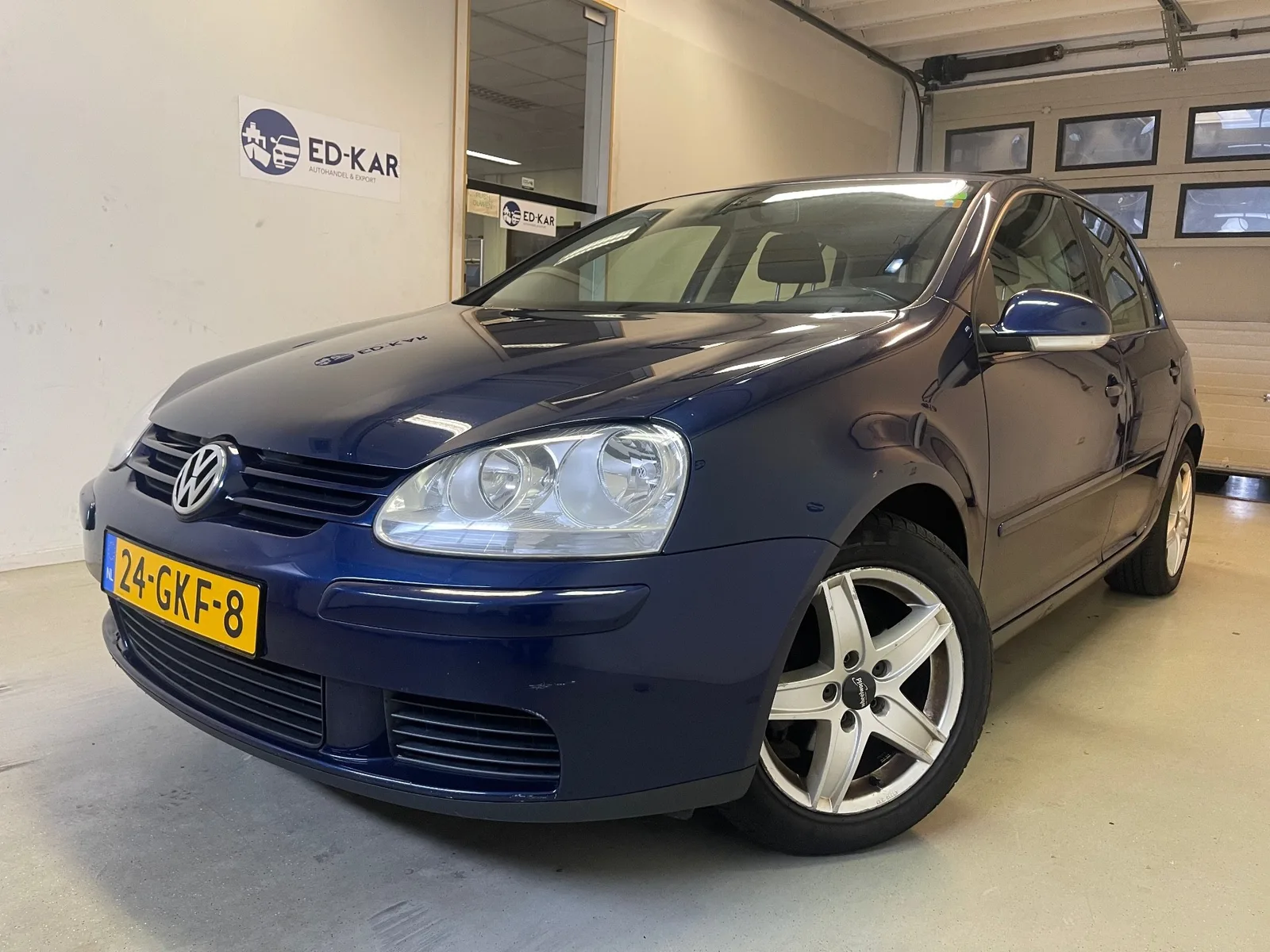 Volkswagen Golf (2008) — foto 1
