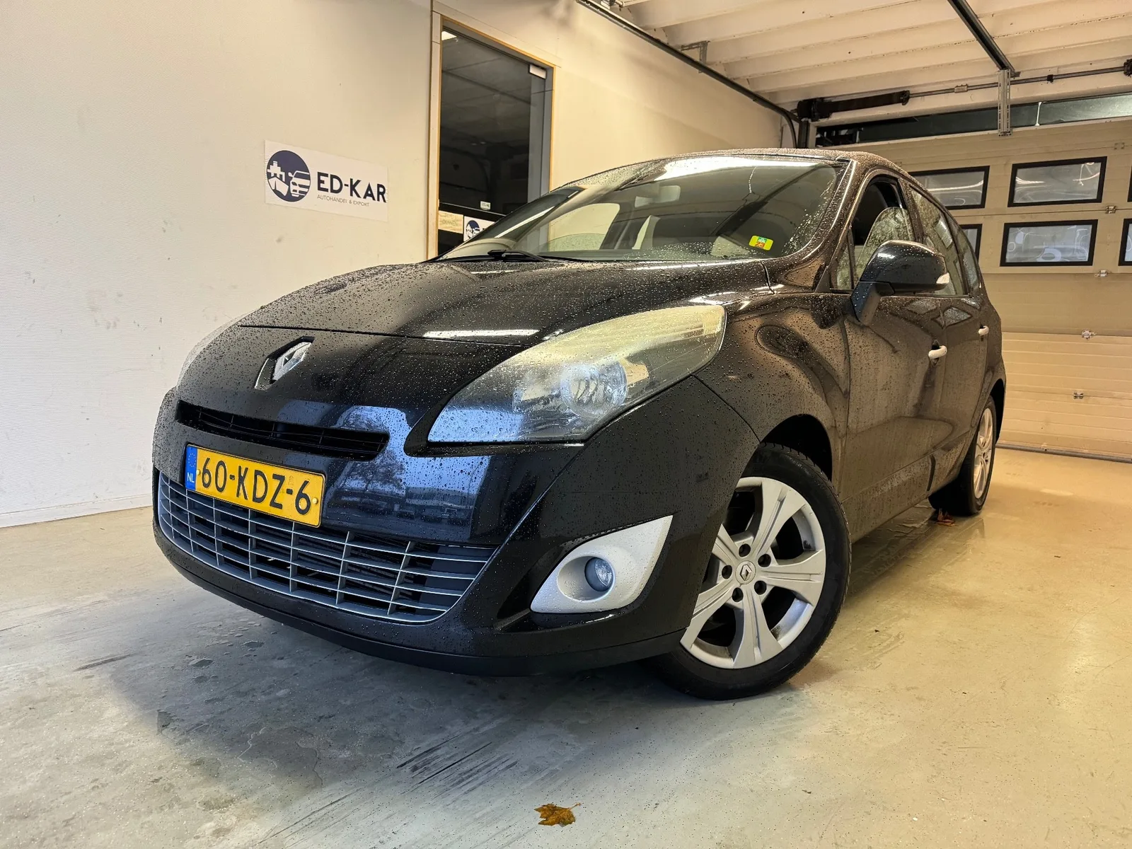 Renault GRAND SCENIC (2009) — foto 1