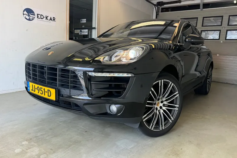Porsche Macan (2014)