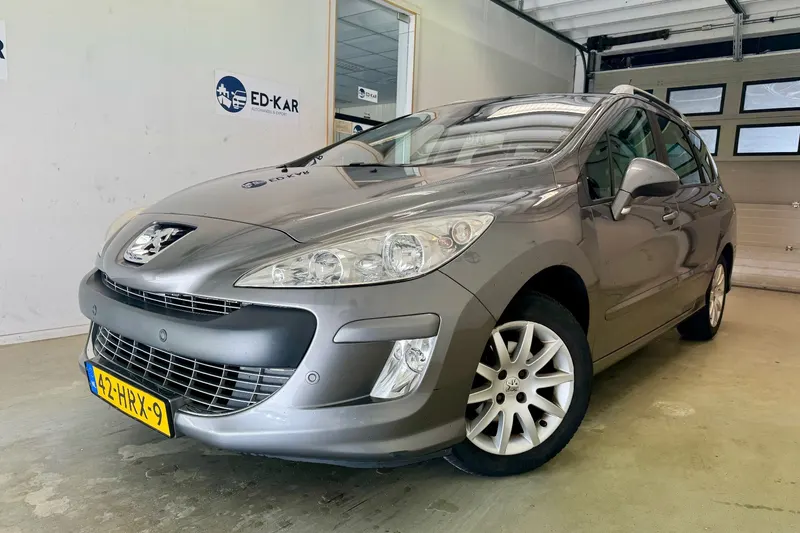 Peugeot 308 (2009)