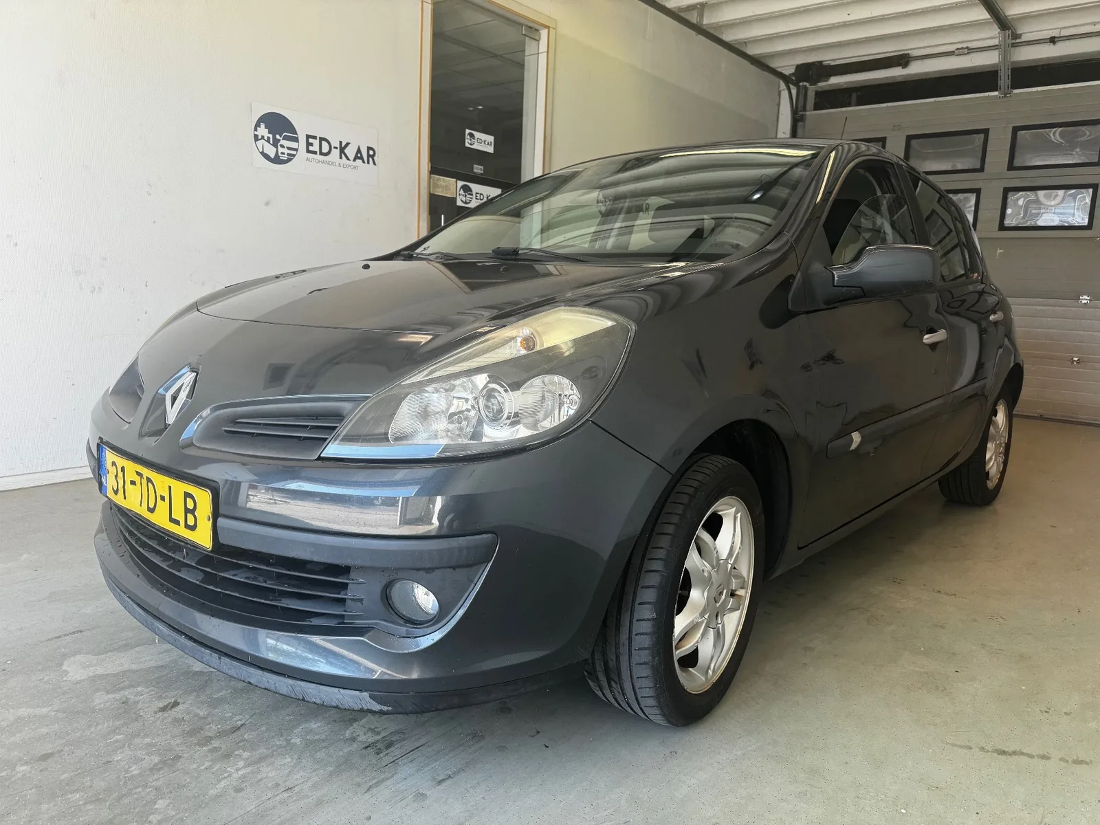 Renault Clio (2006) — foto 1