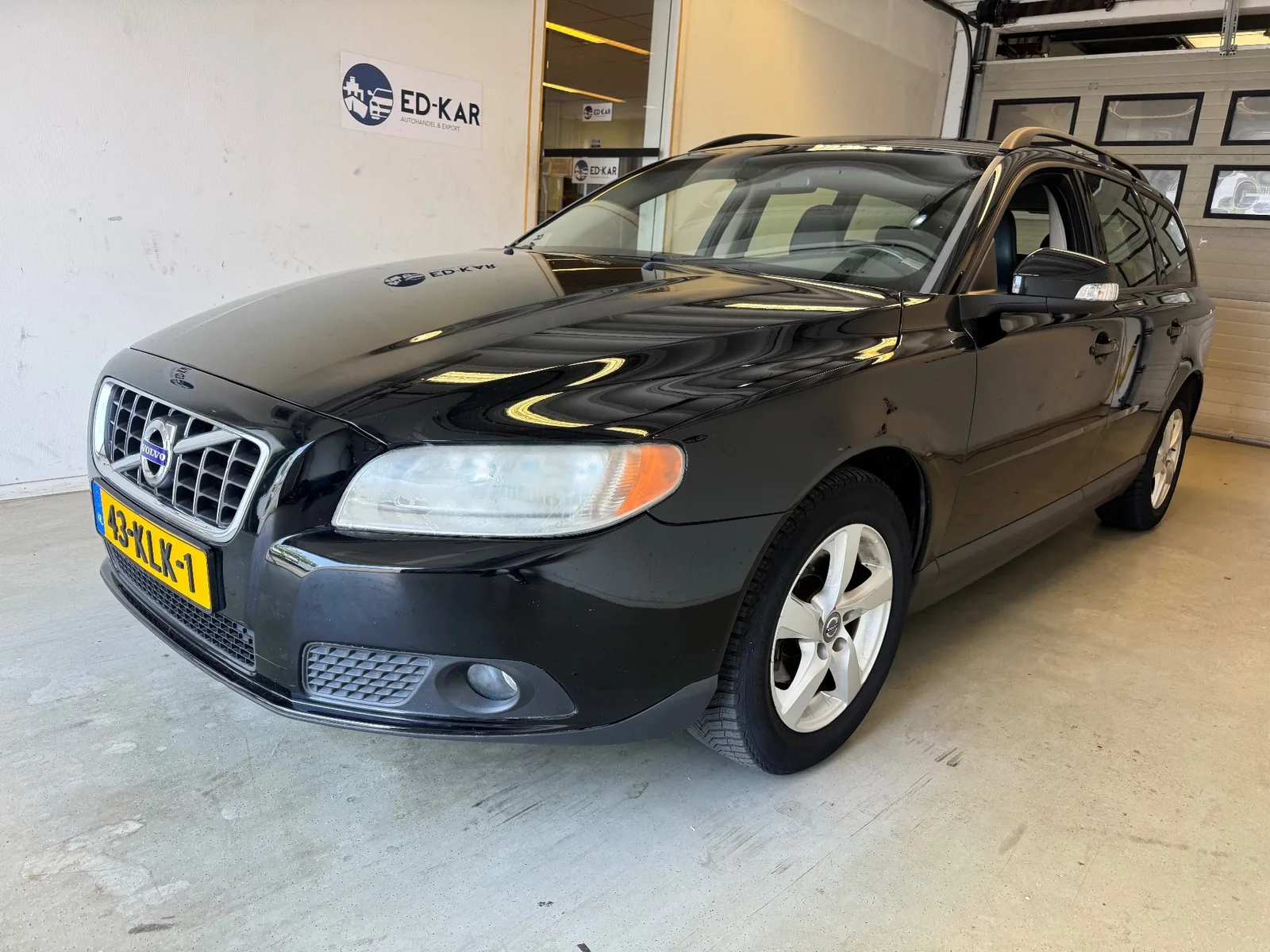 Volvo V70 (2010) — foto 1