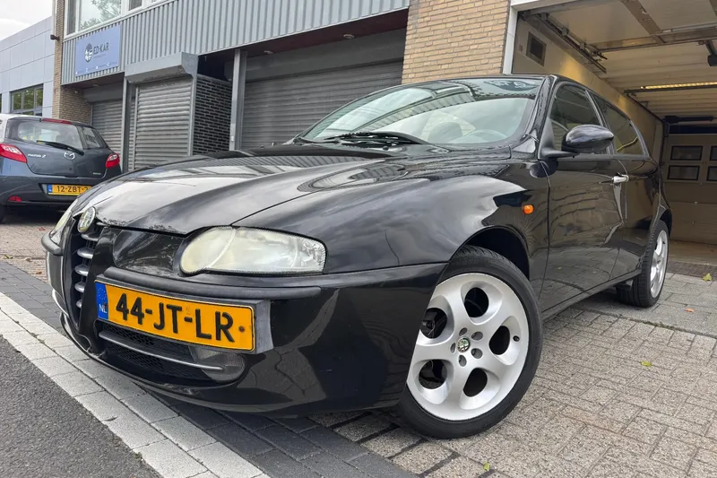 Alfa Romeo 147 (2002)