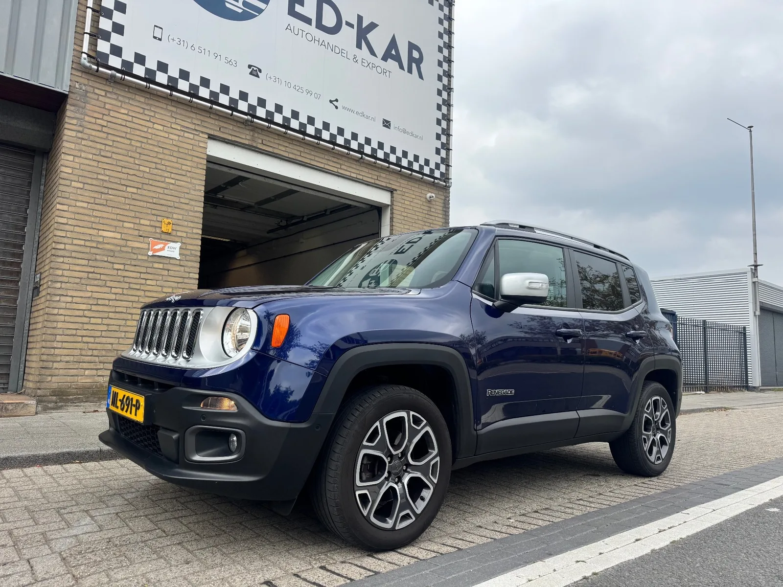 Jeep Renegade (2017) — foto 1