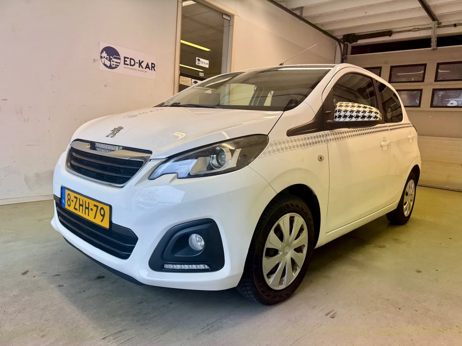 Peugeot 108 (2014) — foto 1