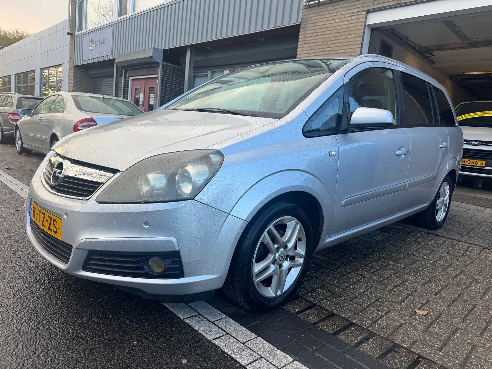 Opel Zafira (2007) — foto 1