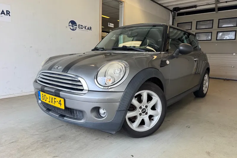 MINI One (2009)