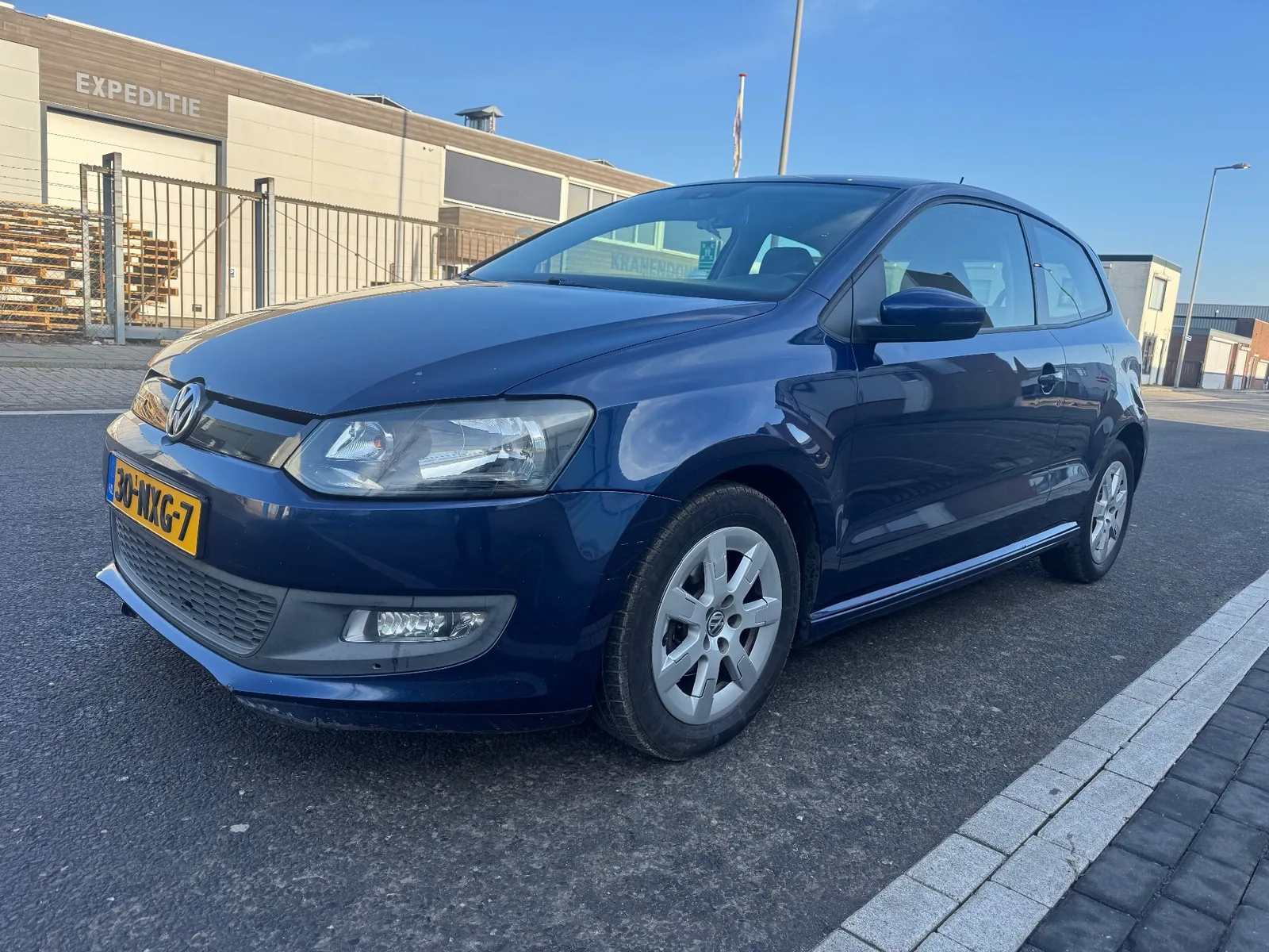 Volkswagen Polo (2010) — foto 1