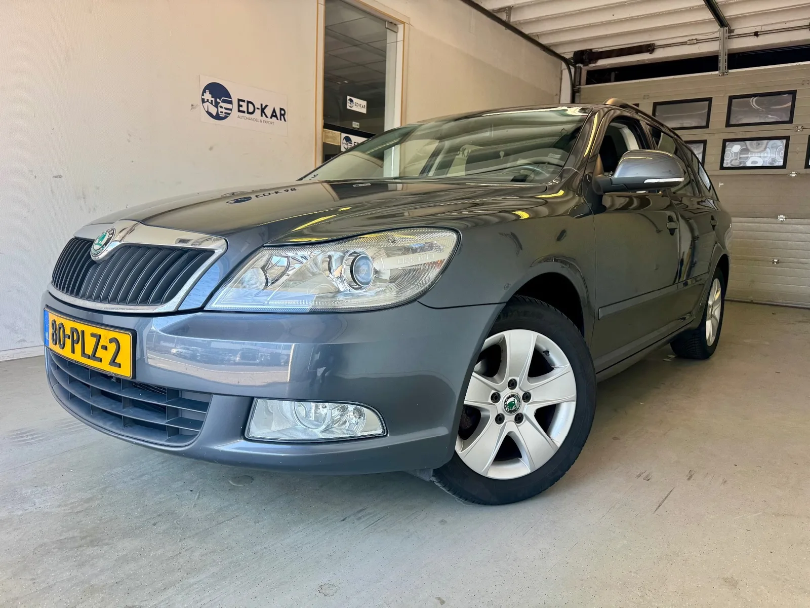 Škoda Octavia (2011) — foto 1