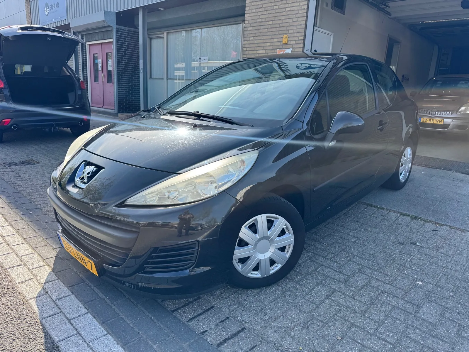 Peugeot 207 (2010) — foto 1