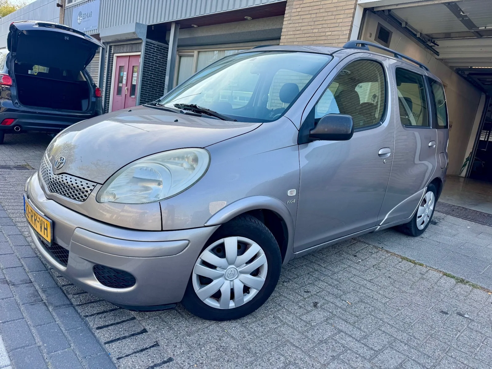 Toyota Yaris (2005) — foto 1