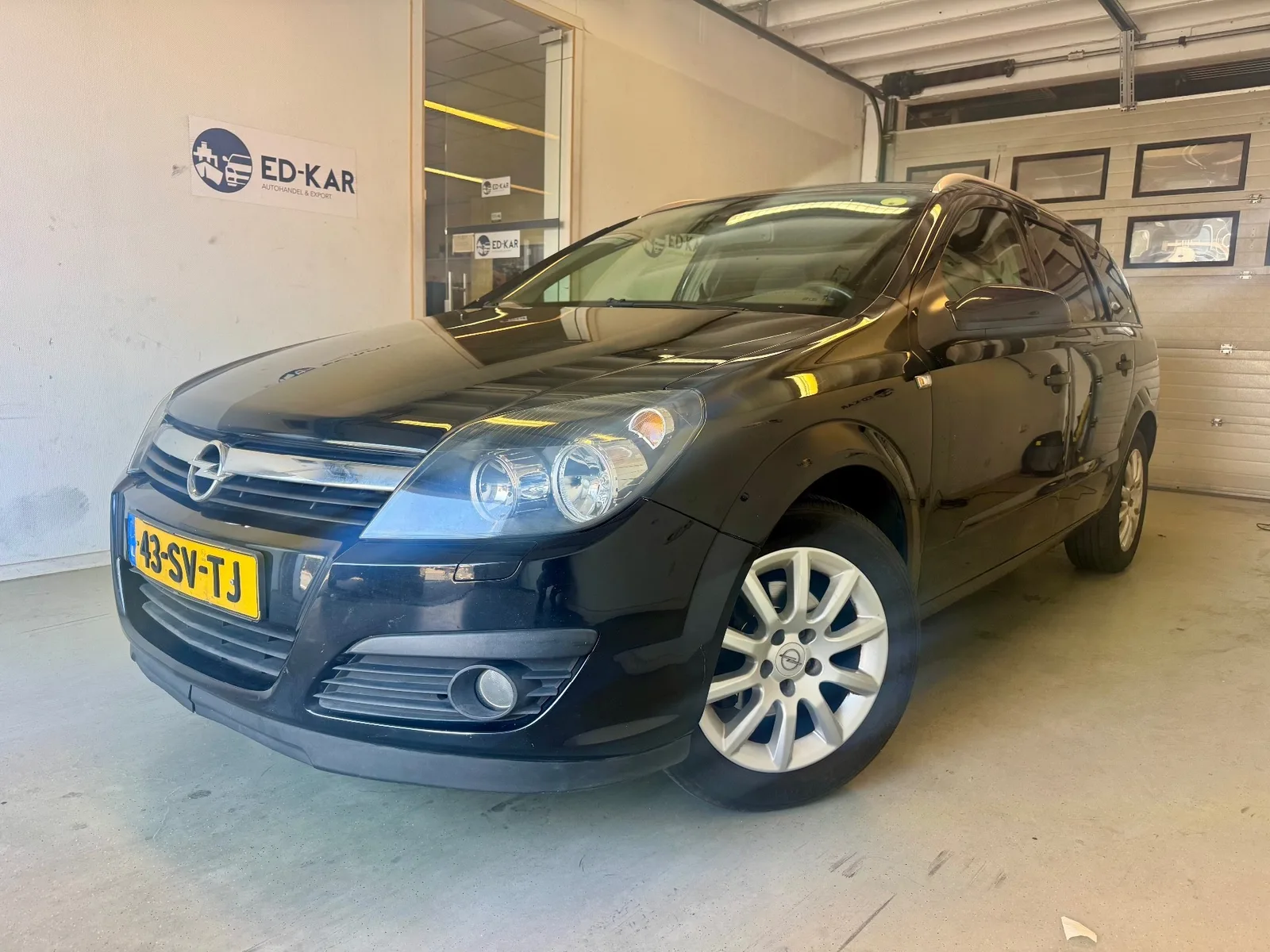 Opel Astra (2006) — foto 1