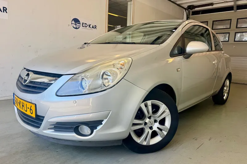 Opel Corsa (2009)