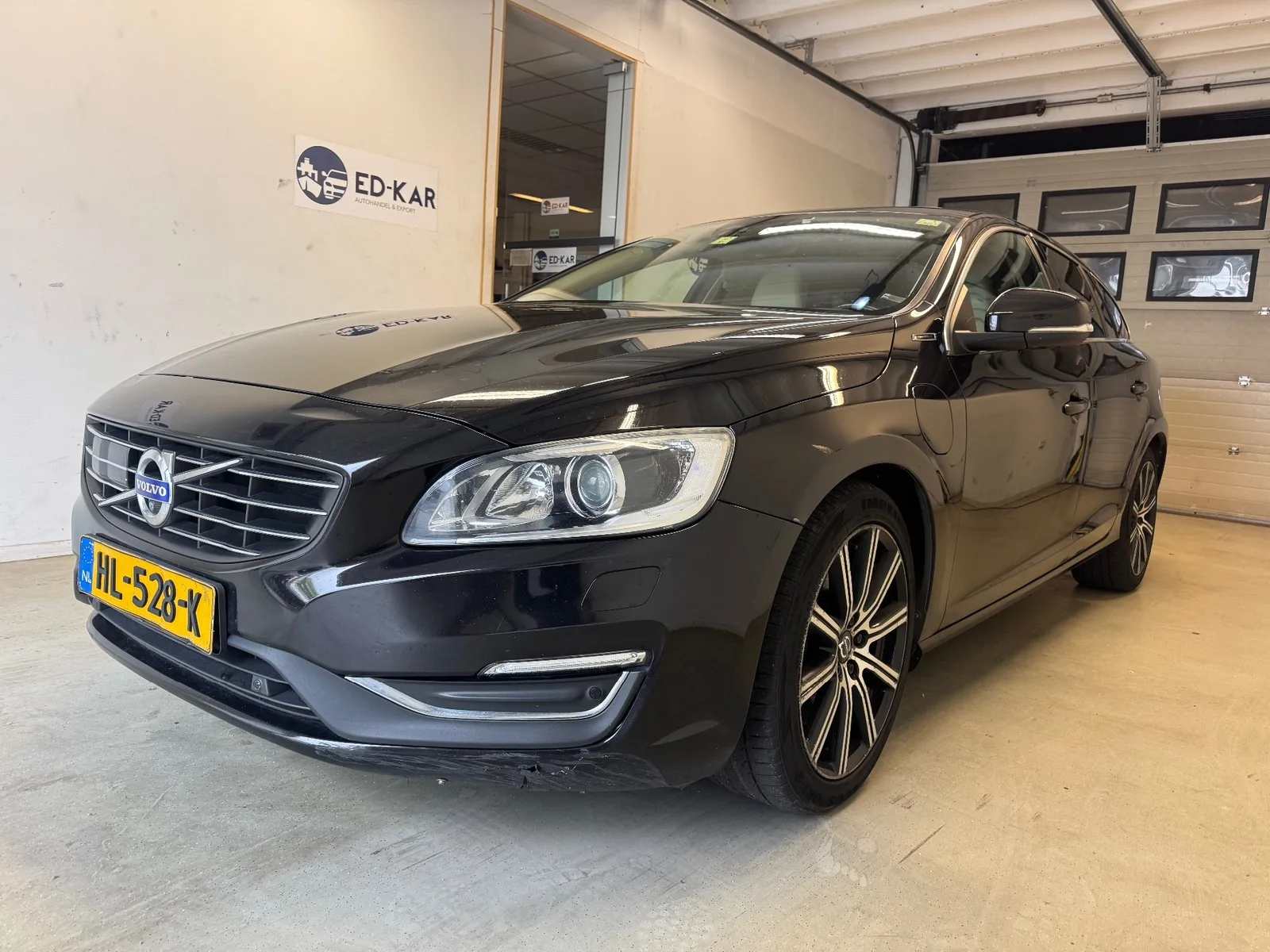 Volvo V60 (2015) — foto 1