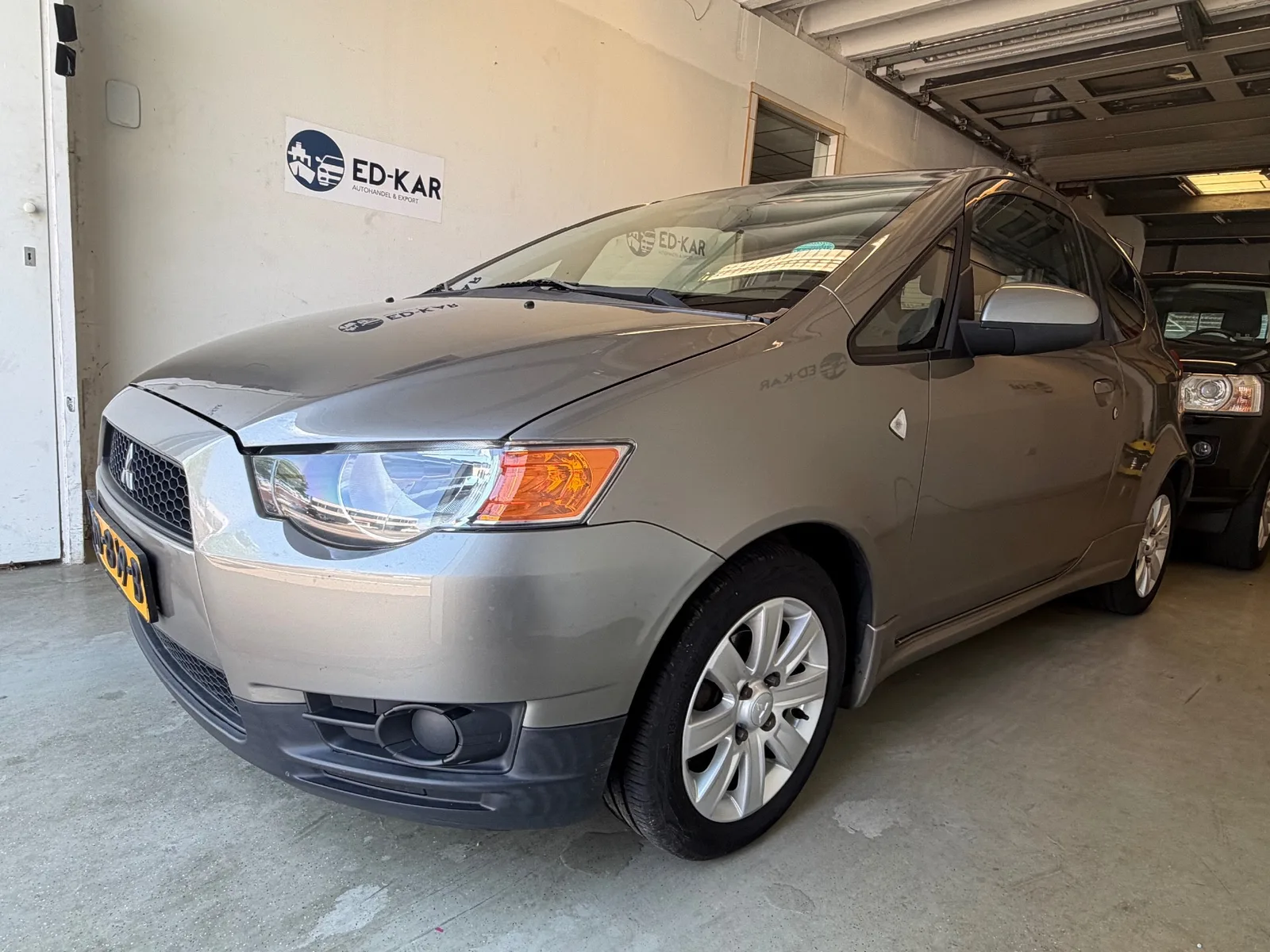 Mitsubishi Colt (2012) — foto 1