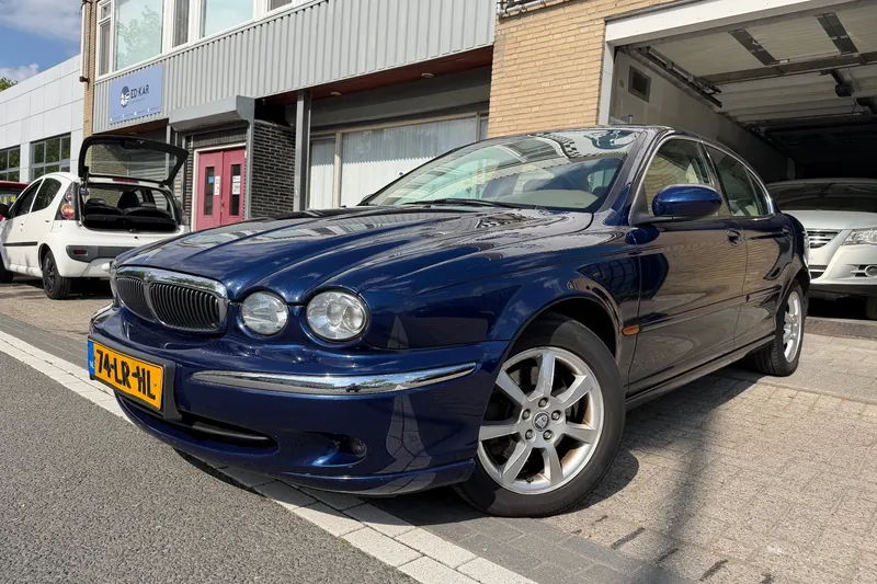Jaguar X-Type (2003)