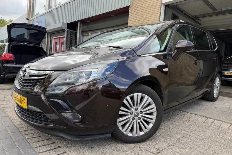 Opel Zafira Tourer (2015)