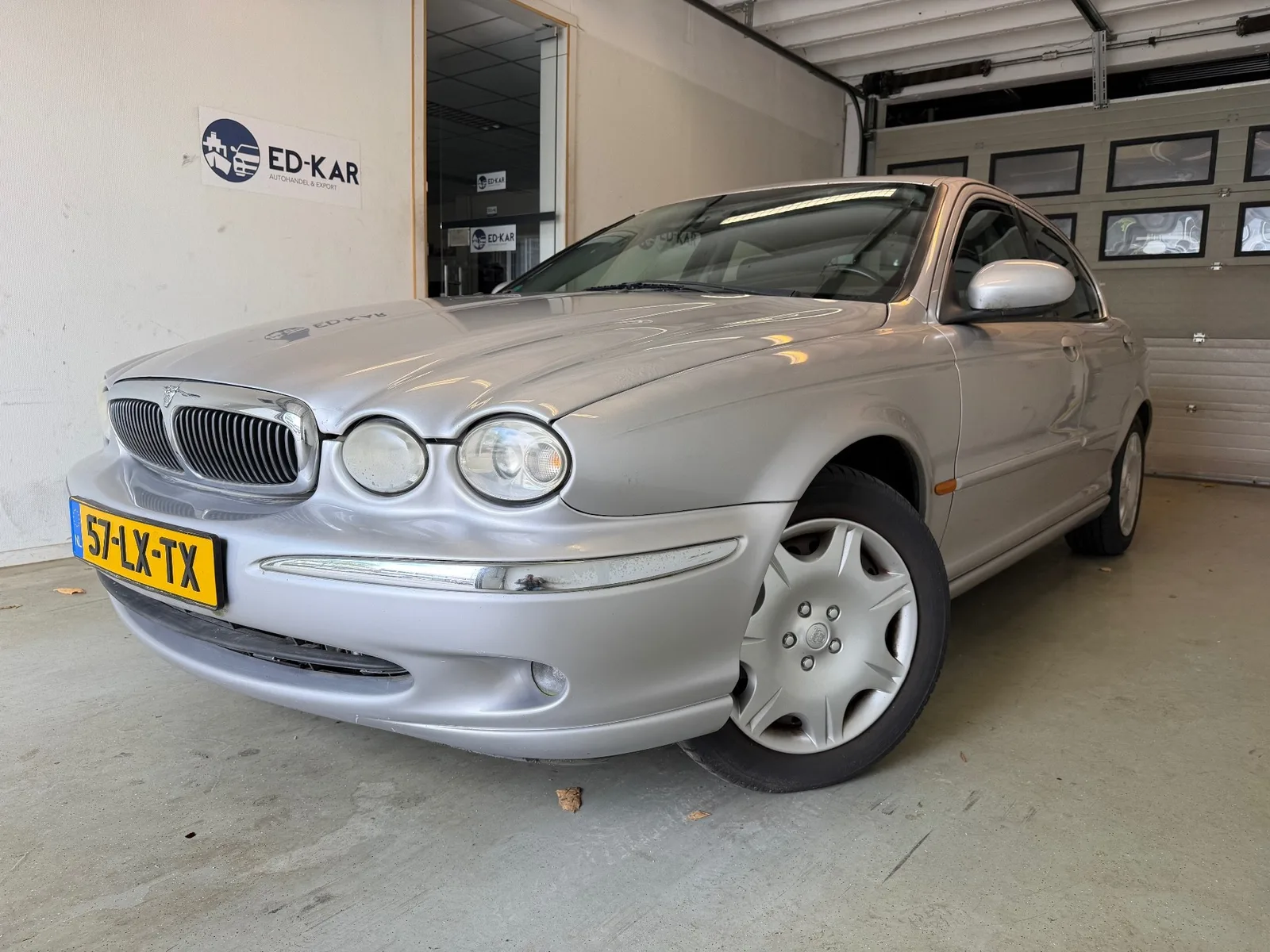 Jaguar X-Type (2003) — foto 1