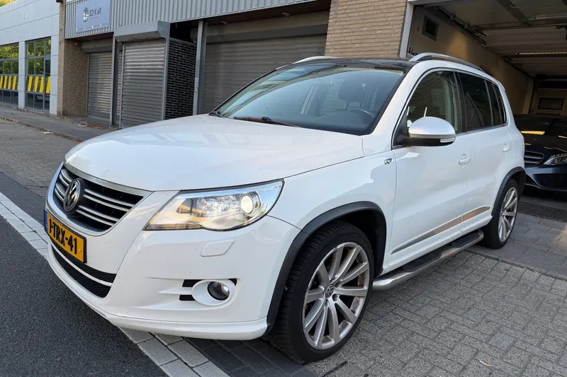 Volkswagen Tiguan (2010)