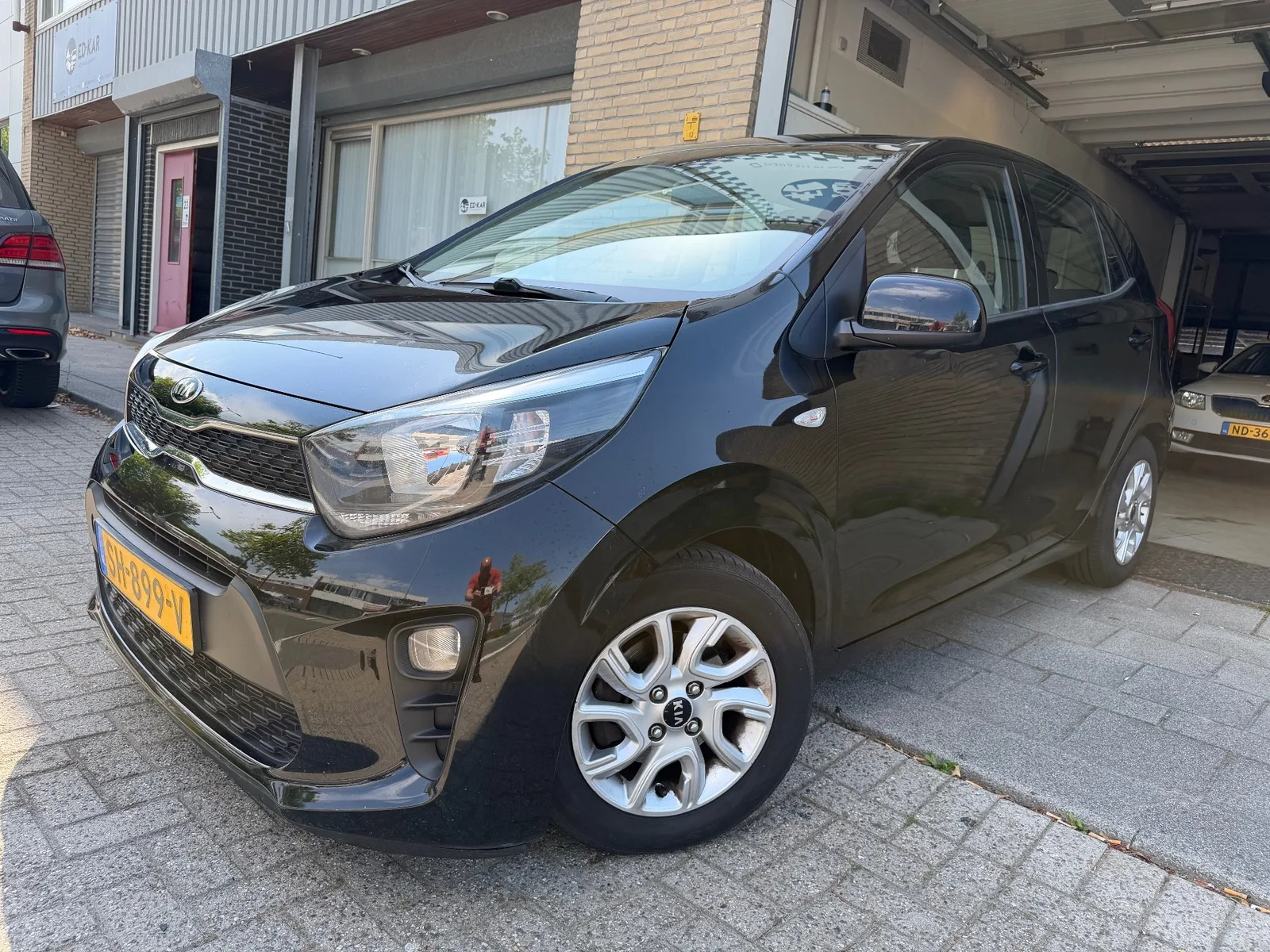 Kia Picanto (2018) — foto 1