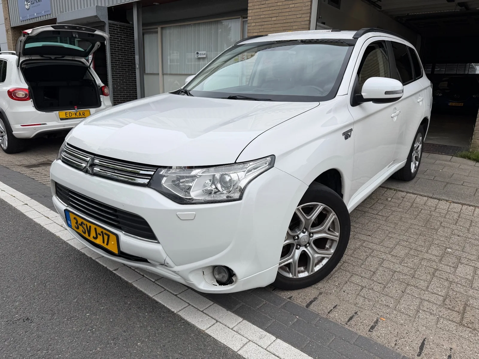 Mitsubishi Outlander (2013) — foto 1