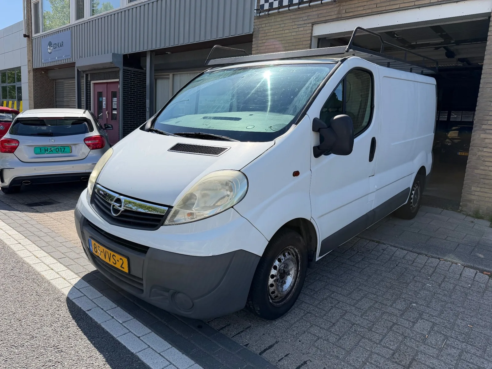 Opel Vivaro (2008) — foto 1