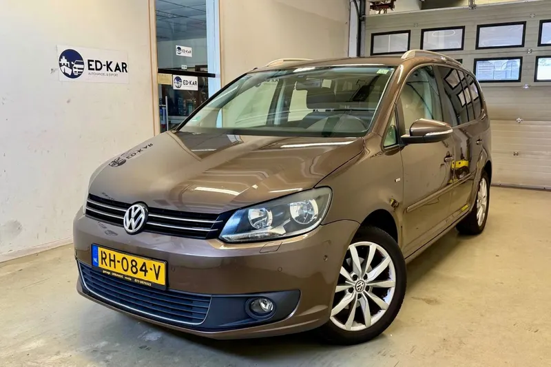 Volkswagen Touran (2015)