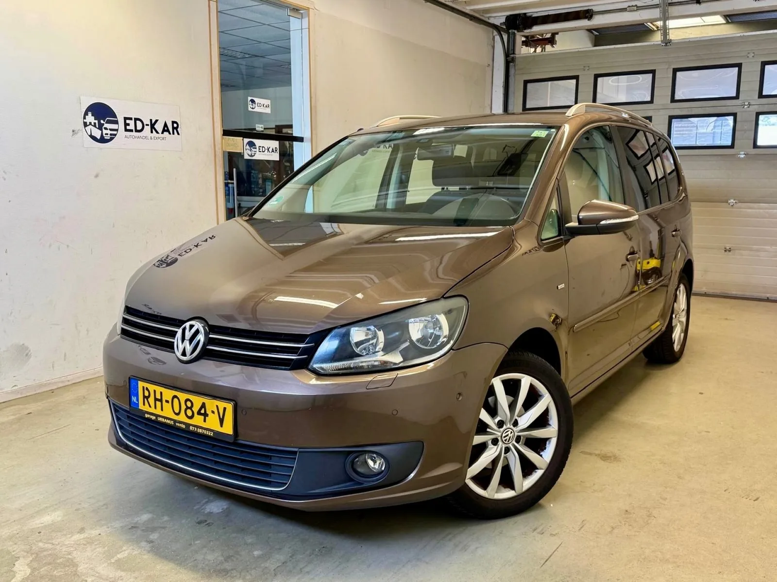 Volkswagen Touran (2015) — foto 1