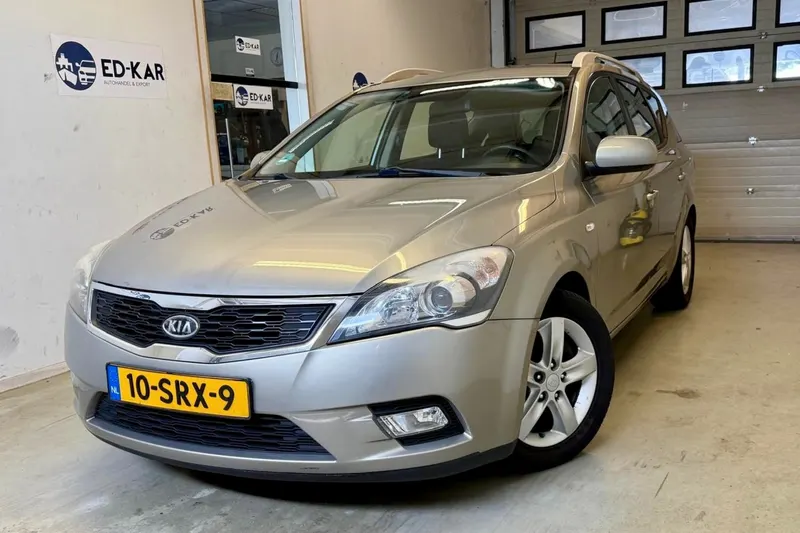 Kia Ceed (2011)