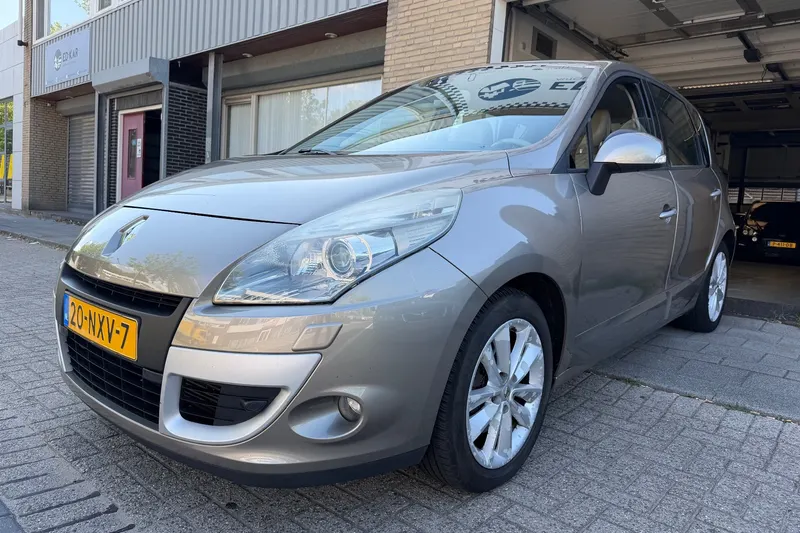 Renault Scénic (2011)