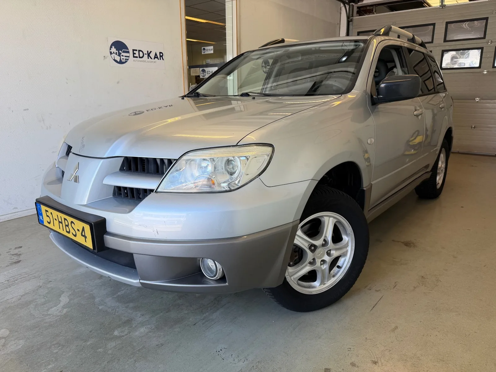 Mitsubishi Outlander (2008) — foto 1