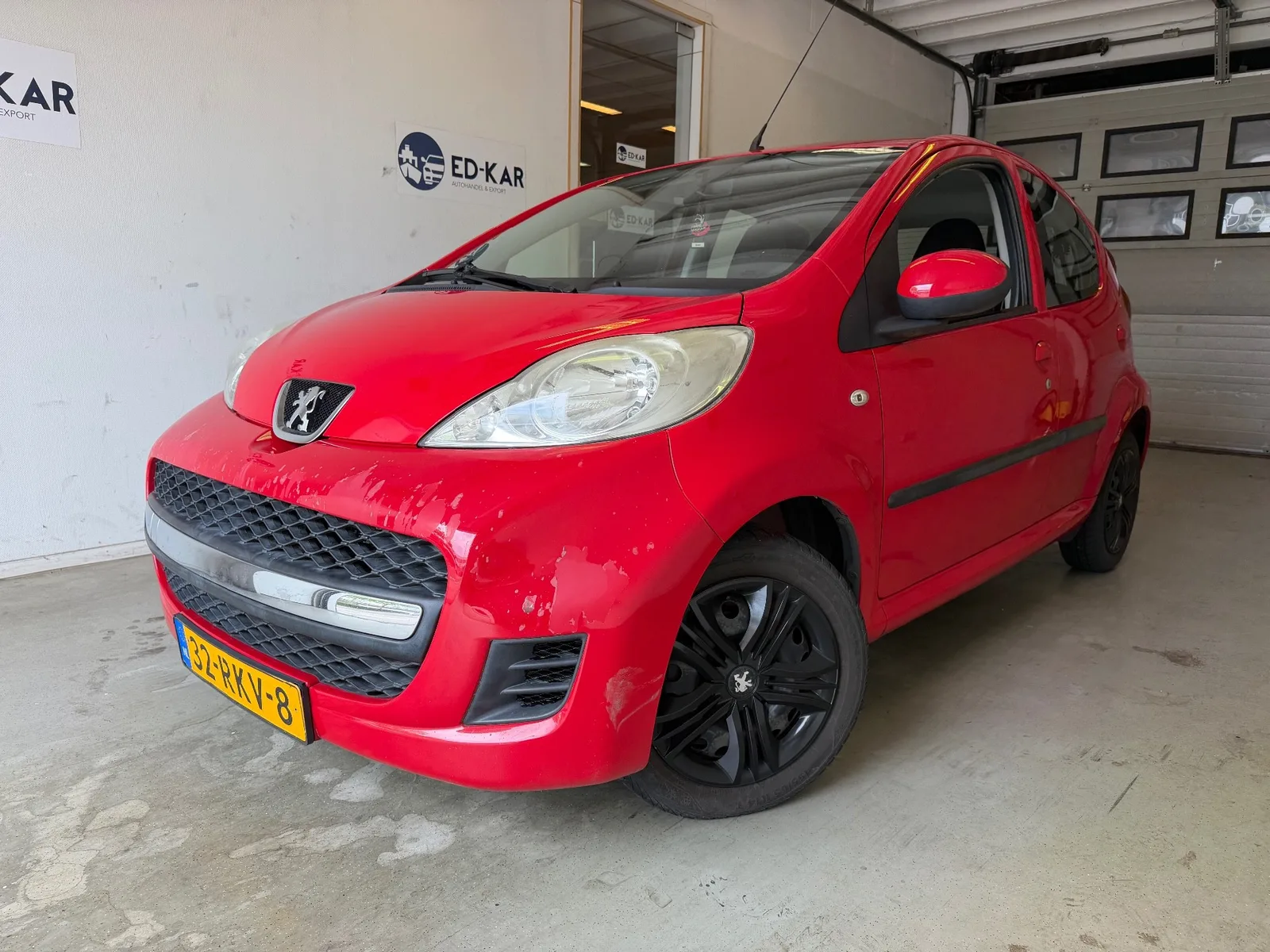Peugeot 107 (2011) — foto 1