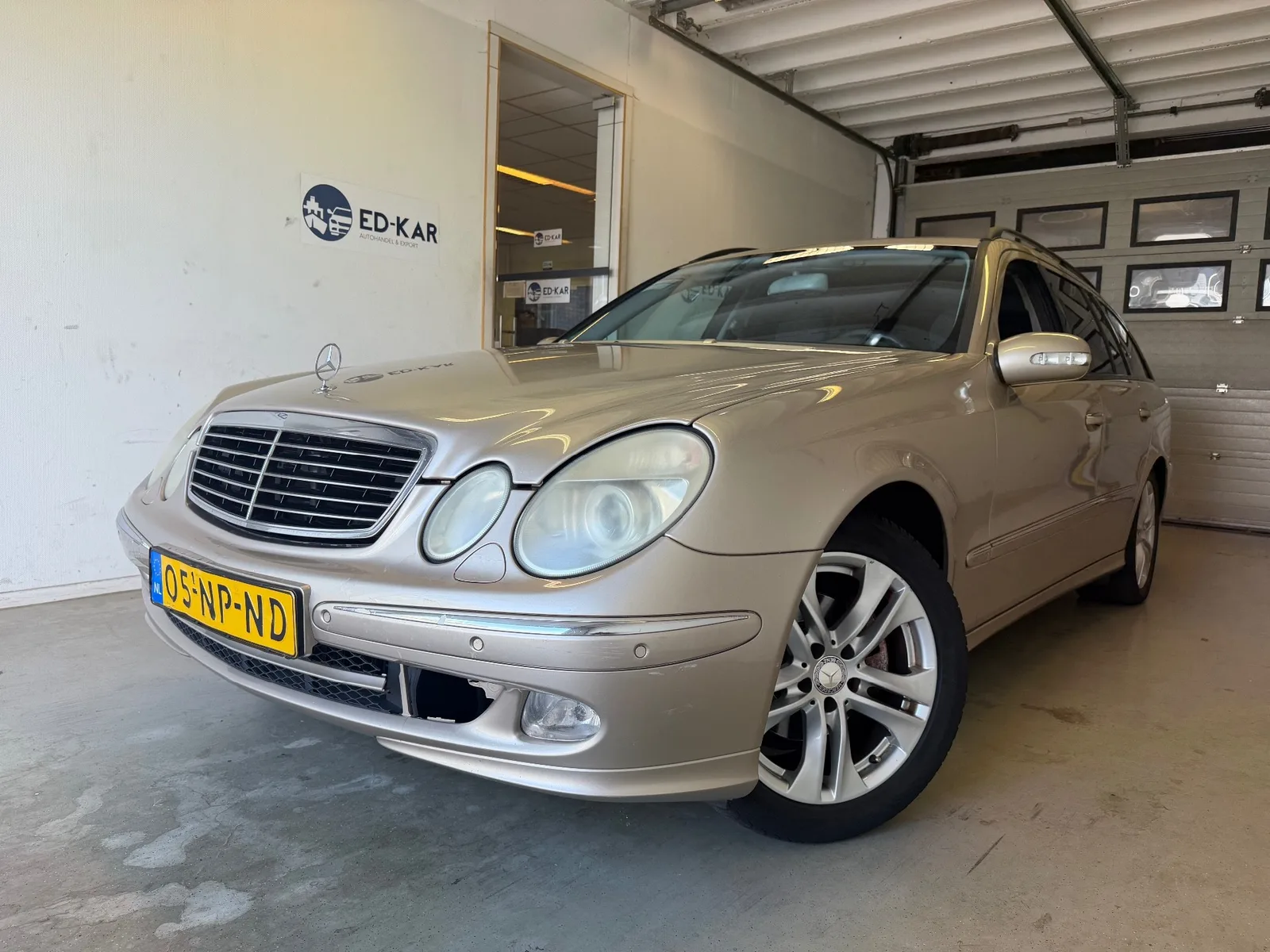Mercedes-Benz E-Klasse (2004) — foto 1