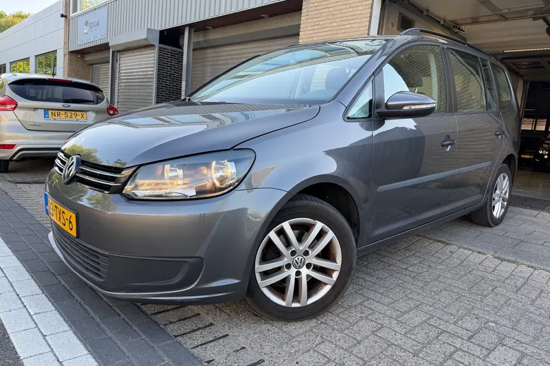 Volkswagen Touran (2012)