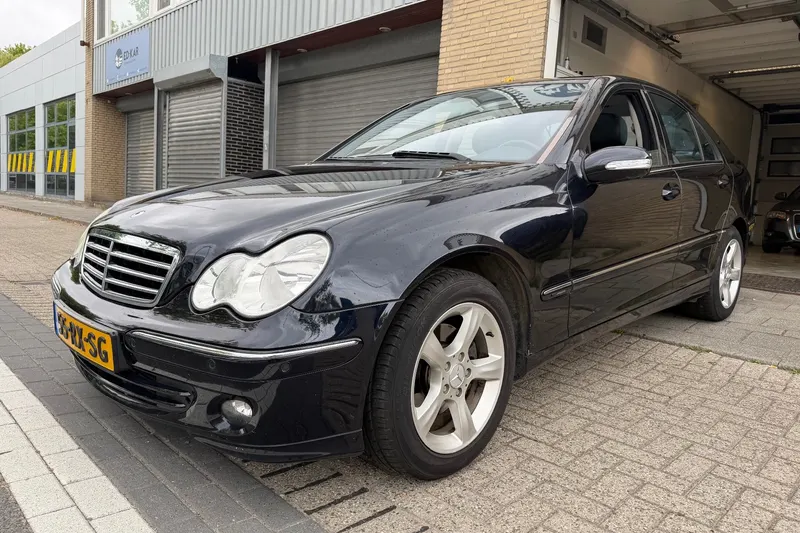 Mercedes-Benz C-Klasse (2005)