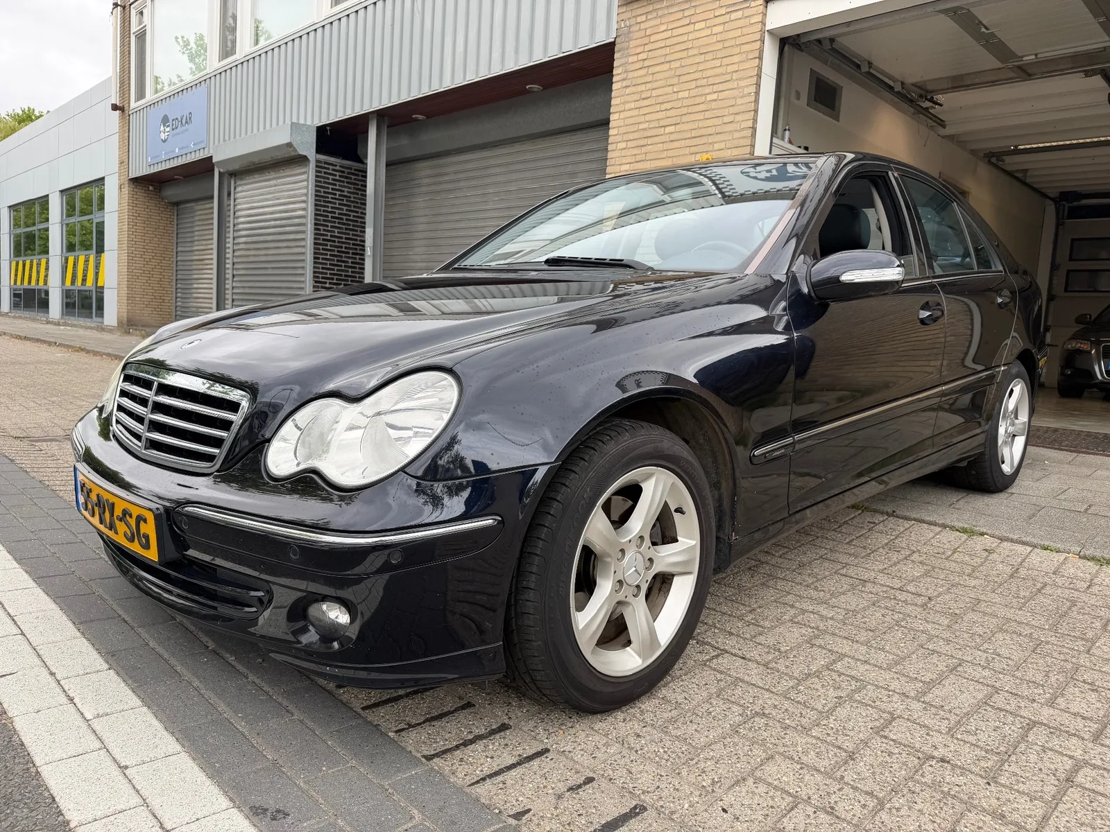 Mercedes-Benz C-Klasse (2005) — foto 1