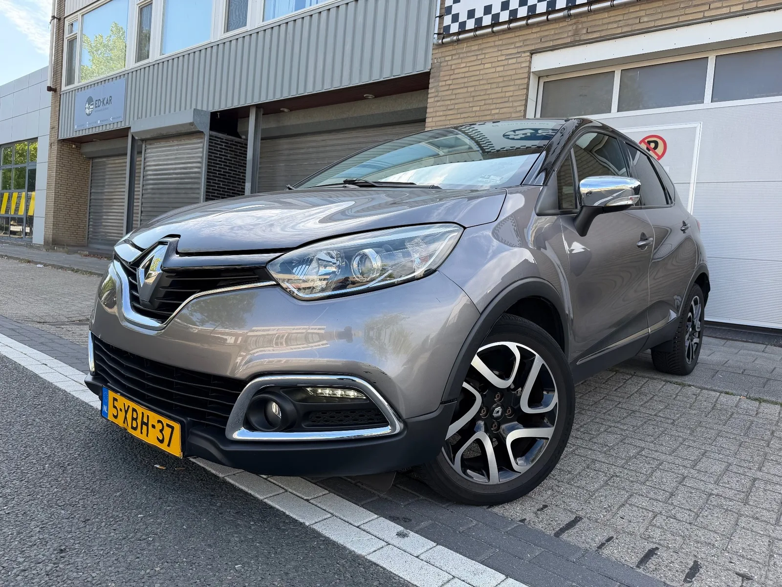 Renault Captur (2014) — foto 1